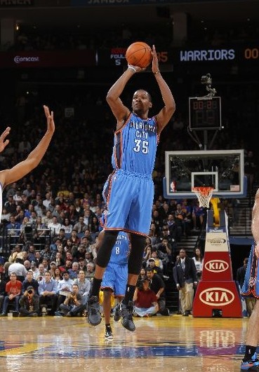 马奎尔拒不 马奎尔拒不